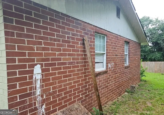 Photo 3 of Multi family home for sale at 2325 Lincoln St, Macon, GA 31206 | MLS# 10811655 | Listing updated on 2026-07-31