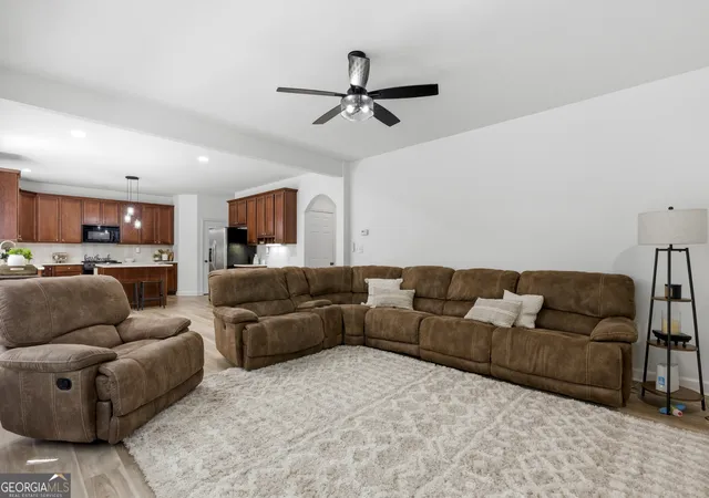 2nd image of 2753 Blue Moon Dr, Buford, GA 30519 | MLS# 10780924