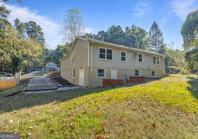 Photo 3 of Sale Pending at 667 Alcovy Forest Dr, Lawrenceville, GA 30045 | MLS# 10737175 | Listing updated on 2026-06-05