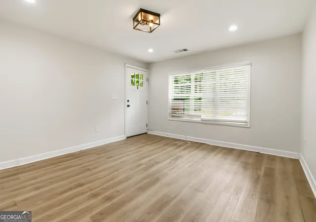 Photo 4 of Sale Pending at 3920 Jailette Rd, College Park, GA 30349 | MLS# 10804801 | Listing updated on 2026-10-07