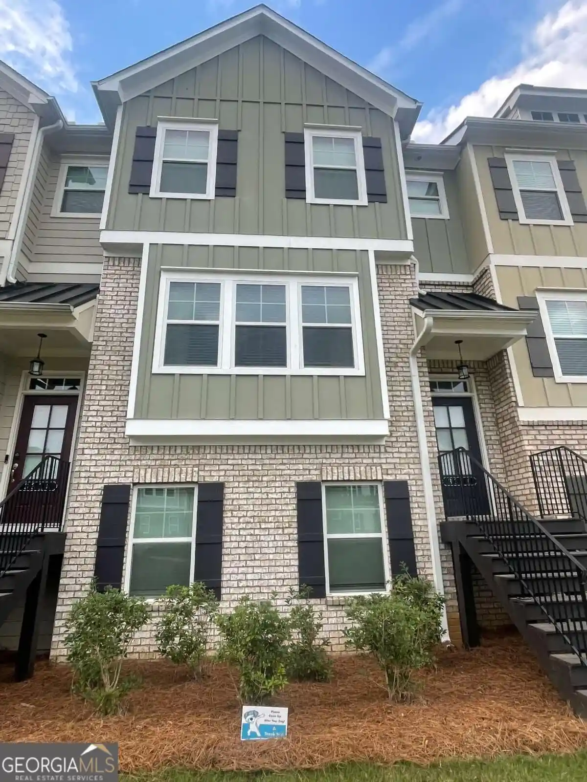 Townhouse for sale at 3320 Hedgeway Ct, Kennesaw, GA 30144 | MLS# 10854157