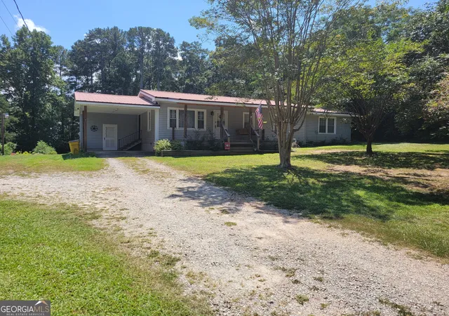 Photo 3 of Single family home for sale at 1131 E Main St, Hogansville, GA 30230 | MLS# 10833583 | Listing updated on 2026-09-25