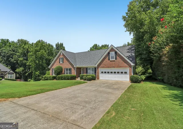 Homes for sale in Dacula, GA | 2773 Ashton Hill Dr, Dacula, GA 30019 | MLS# 10797911