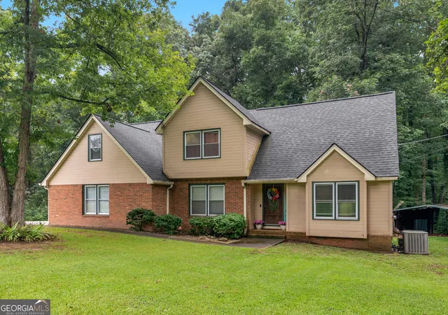 Photo 1 of Single family home for sale at 185 Briar Patch Rd, Covington, GA 30014 | MLS# 10810218 | Listing updated on 2026-09-15
