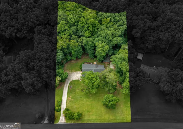 Photo 3 of Single family home for sale at 185 Briar Patch Rd, Covington, GA 30014 | MLS# 10810218 | Listing updated on 2026-09-15