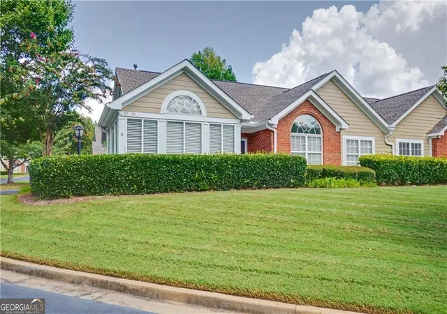 Photo 1 of Sale Pending at 137 Vintage Clb Cir, Marietta, GA 30066 | MLS# 10836451 | Listing updated on 2026-10-07