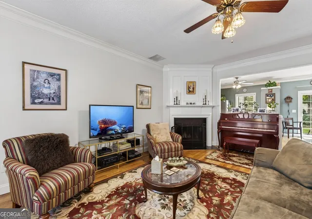 Photo 4 of Townhouse for sale at 9165 Nesbit Fry Rd #31, Johns Creek, GA 30022 | MLS# 10817570 | Listing updated on 2026-09-14