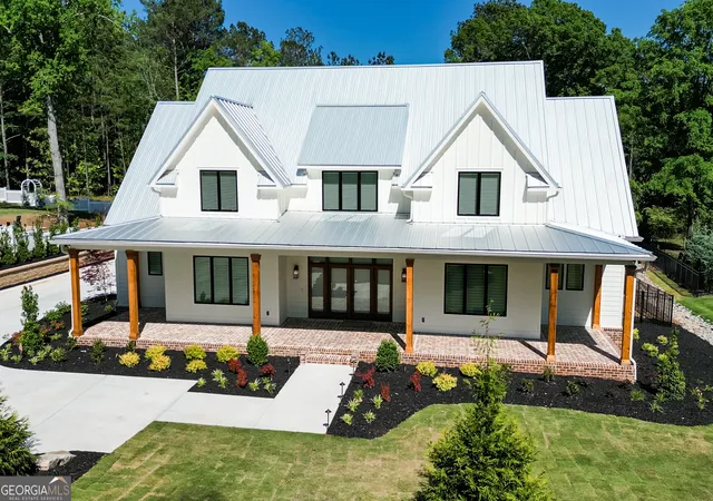 1st image of 604 Stallings Rd, Senoia, GA 30276 | MLS# 10755394