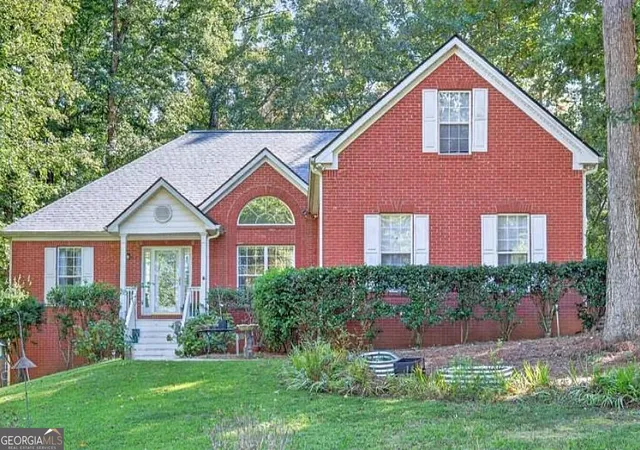 Single family home for sale at 25 Lake Charles Ct, Covington, GA 30016 | MLS# 10871966