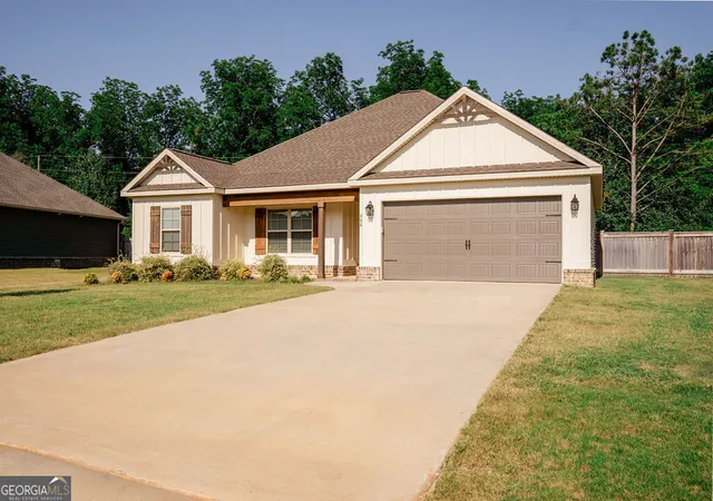 3rd image of 406 New Hope Dr, Perry, GA 31069 | MLS# 10808750
