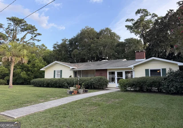 Photo 1 of Single family home for sale at 809 Fort King George Dr, Darien, GA 31305 | MLS# 10830051 | Listing updated on 2026-09-03