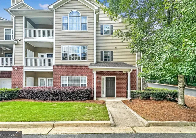 Photo 1 of Townhouse for sale at 4001 Woodland Ln, Alpharetta, GA 30009 | MLS# 10789166 | Listing updated on 2026-08-13