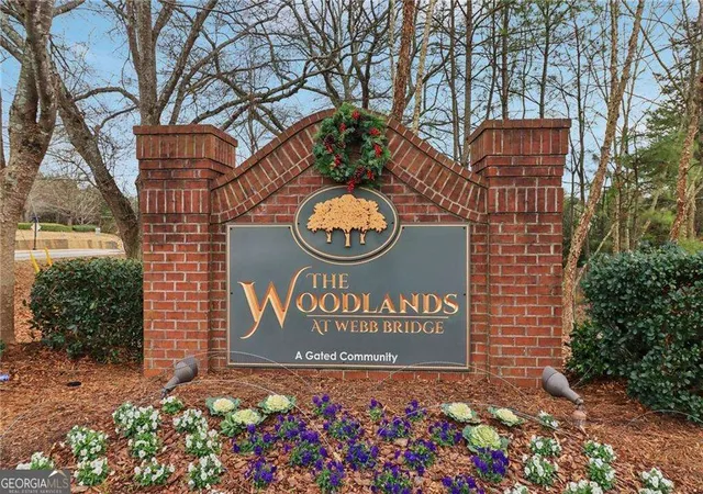 Photo 2 of Townhouse for sale at 4001 Woodland Ln, Alpharetta, GA 30009 | MLS# 10789166 | Listing updated on 2026-08-13