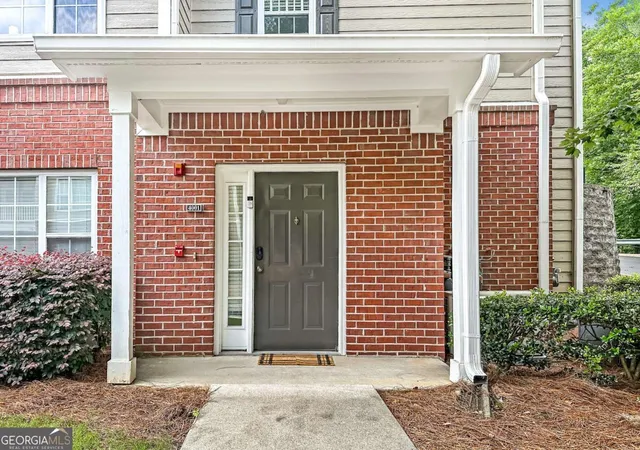 Photo 3 of Townhouse for sale at 4001 Woodland Ln, Alpharetta, GA 30009 | MLS# 10789166 | Listing updated on 2026-08-13