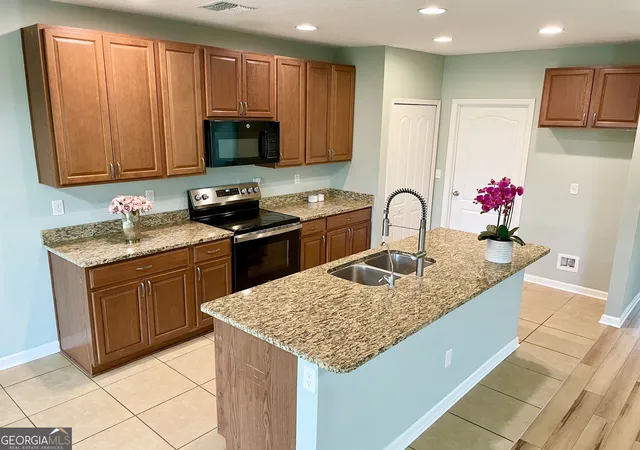 Photo 3 of Single family home for sale at 401 Soncel Dr, Kingsland, GA 31548 | MLS# 10836430 | Listing updated on 2026-09-15