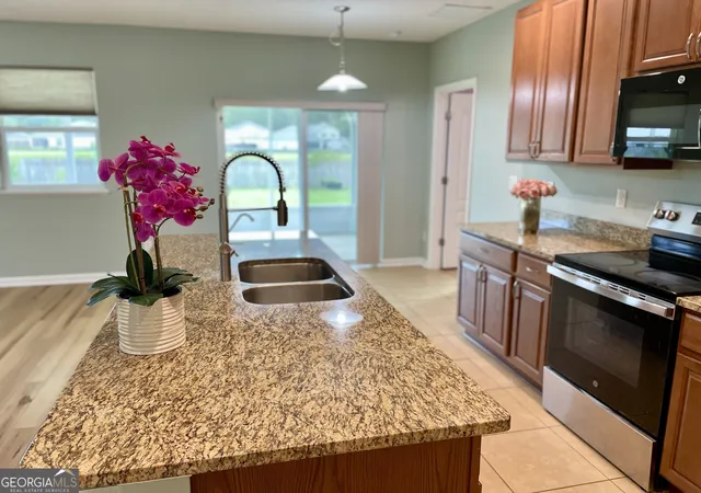 Photo 3 of Single family home for sale at 401 Soncel Dr, Kingsland, GA 31548 | MLS# 10836430 | Listing updated on 2026-09-15