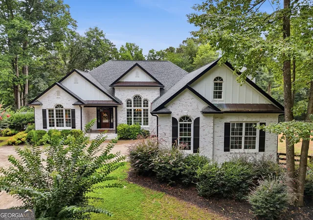 Photo 1 of Single family home for sale at 8665 Bay Dr, Gainesville, GA 30506 | MLS# 10821329 | Listing updated on 2026-09-14