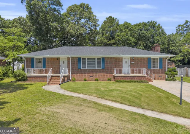 1st image of 128 Smith St, Hartwell, GA 30643 | MLS# 10780366