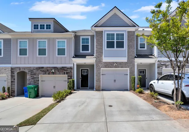 1st image of 1880 Plainsboro Dr, Lithonia, GA 30058 | MLS# 10730864