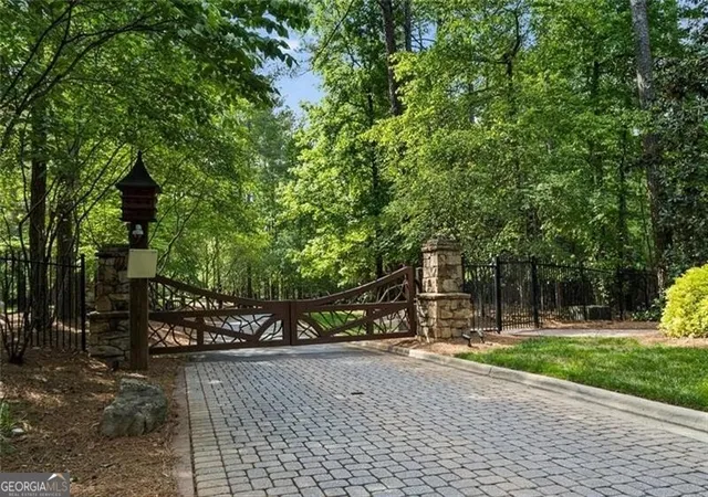 78th image of 989 Middle Fork Trl, Suwanee, GA 30024 | MLS# 10793750