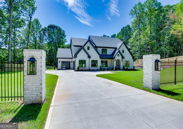 Photo 2 of Single family home for sale at 5222 L J Martin Dr, Gainesville, GA 30507 | MLS# 10834262 | Listing updated on 2026-09-10