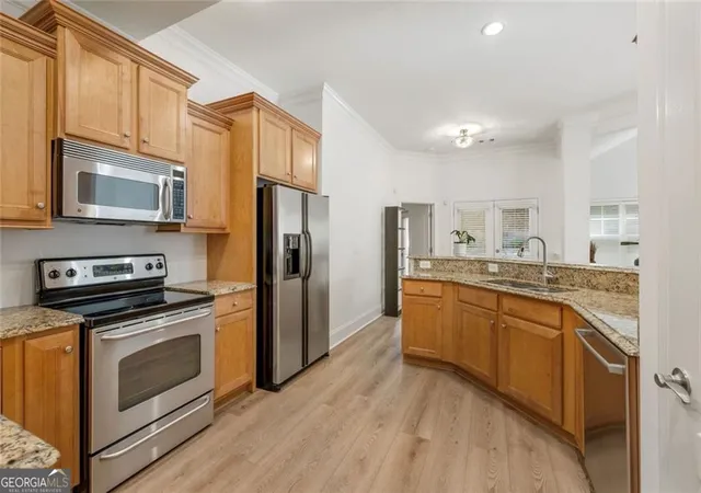 Photo 2 of Condo for sale at 12100 Seasons Tr, Alpharetta, GA 30004 | MLS# 10829401 | Listing updated on 2026-09-10
