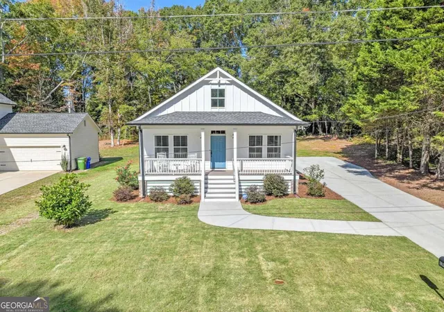 Single family home for sale at 129 E 5th Street, Monroe, GA 30655 | MLS# 10880259