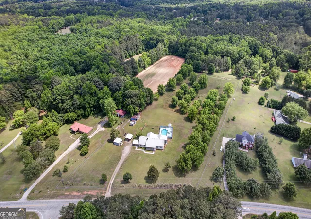 Photo 3 of Single family home for sale at 1650 Hwy 81 W, Mcdonough, GA 30253 | MLS# 10822672 | Listing updated on 2026-09-07