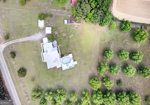 Photo 3 of Single family home for sale at 1650 Hwy 81 W, Mcdonough, GA 30253 | MLS# 10822672 | Listing updated on 2026-10-28