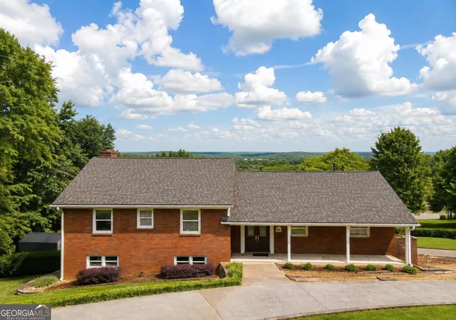 Photo 1 of Single family home for sale at 206 Victory Dr, Calhoun, GA 30701 | MLS# 10792997 | Listing updated on 2026-08-13
