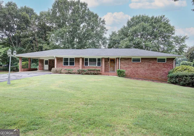Photo 2 of Sale Pending at 18 Jones Ml Pl, Cartersville, GA 30120 | MLS# 10817430 | Listing updated on 2026-08-20