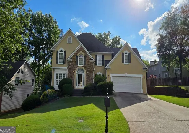 Photo 1 of Sale Pending at 3846 Stonebriar Ln, Duluth, GA 30097 | MLS# 10767949 | Listing updated on 2026-09-02