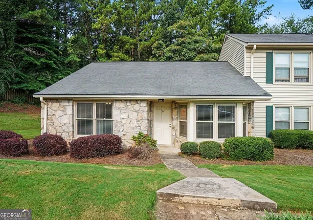 1st image of 722 Longleaf Dr, Lawrenceville, GA 30046 | MLS# 10815476