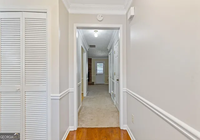 Photo 3 of Townhouse for sale at 5278 Oakridge Dr, Stone Mountain, GA 30083 | MLS# 10826188 | Listing updated on 2026-09-11