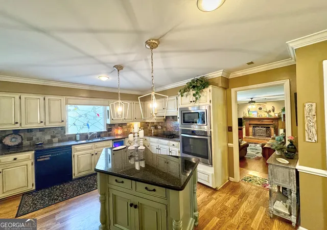 4th image of 1018 Riverside Dr, Lagrange, GA 30240 | MLS# 10799752