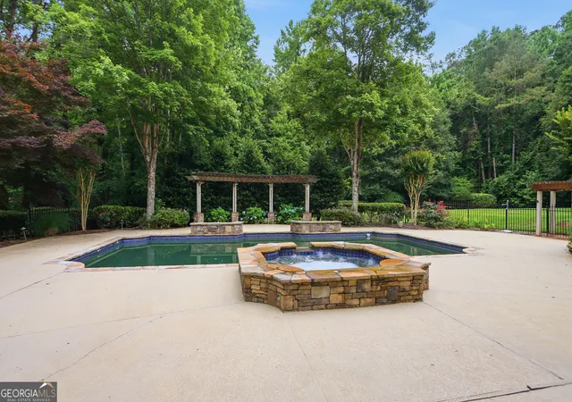 image of 900 Treyburn Run, Alpharetta, GA 30004 | MLS# 10775968