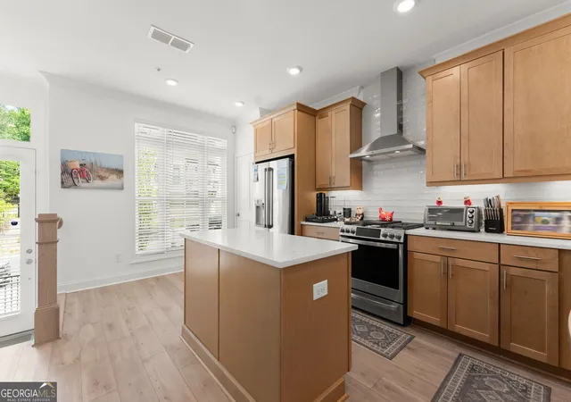 Photo 4 of Townhouse for sale at 320 Olmstead Way, Alpharetta, GA 30022 | MLS# 10758239 | Listing updated on 2026-09-13