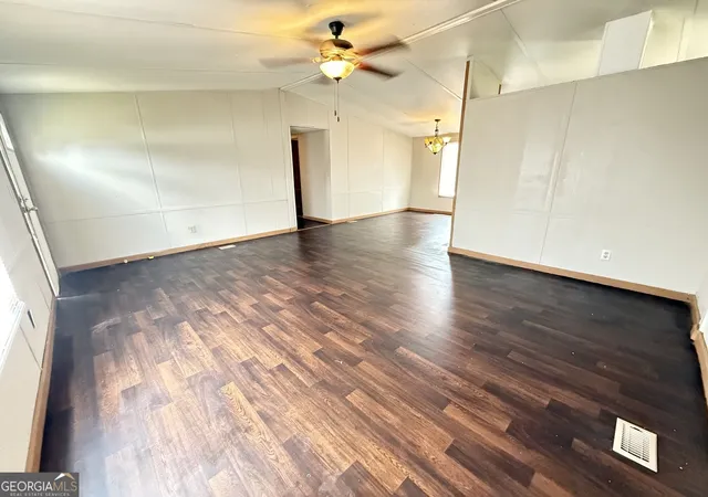 Photo 3 of Manufactured home for sale at 1361 Edgewood Ave, Douglas, GA 31533 | MLS# 10800566 | Listing updated on 2026-08-13