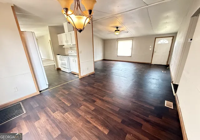 Photo 3 of Manufactured home for sale at 1361 Edgewood Ave, Douglas, GA 31533 | MLS# 10800566 | Listing updated on 2026-08-13