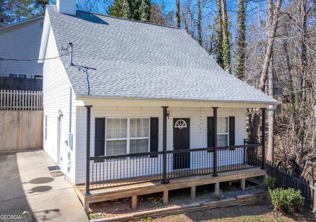 Photo 1 of Single family home for sale at 5385 Renault St, Cumming, GA 30041 | MLS# 10702378 | Listing updated on 2026-04-13