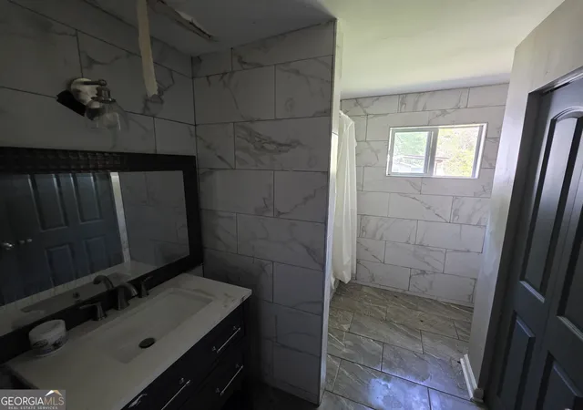 Photo 4 of Single family home for sale at 431 Lanier St NW, Atlanta, GA 30318 | MLS# 10733446 | Listing updated on 2026-09-11
