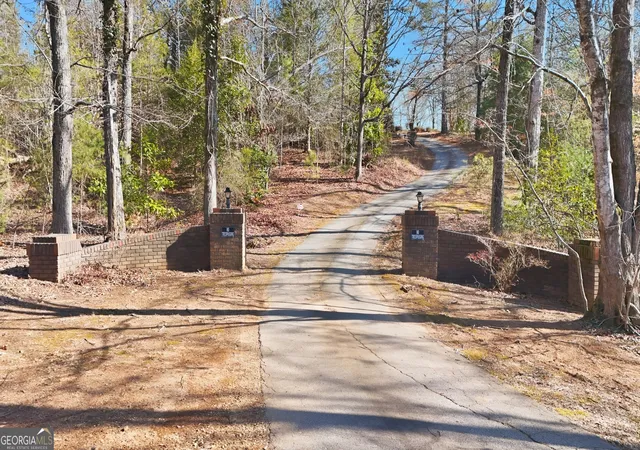 Photo 3 of Sale Pending at 3317 Talmadge Dr, Clarkesville, GA 30523 | MLS# 10689215 | Listing updated on 2026-09-21