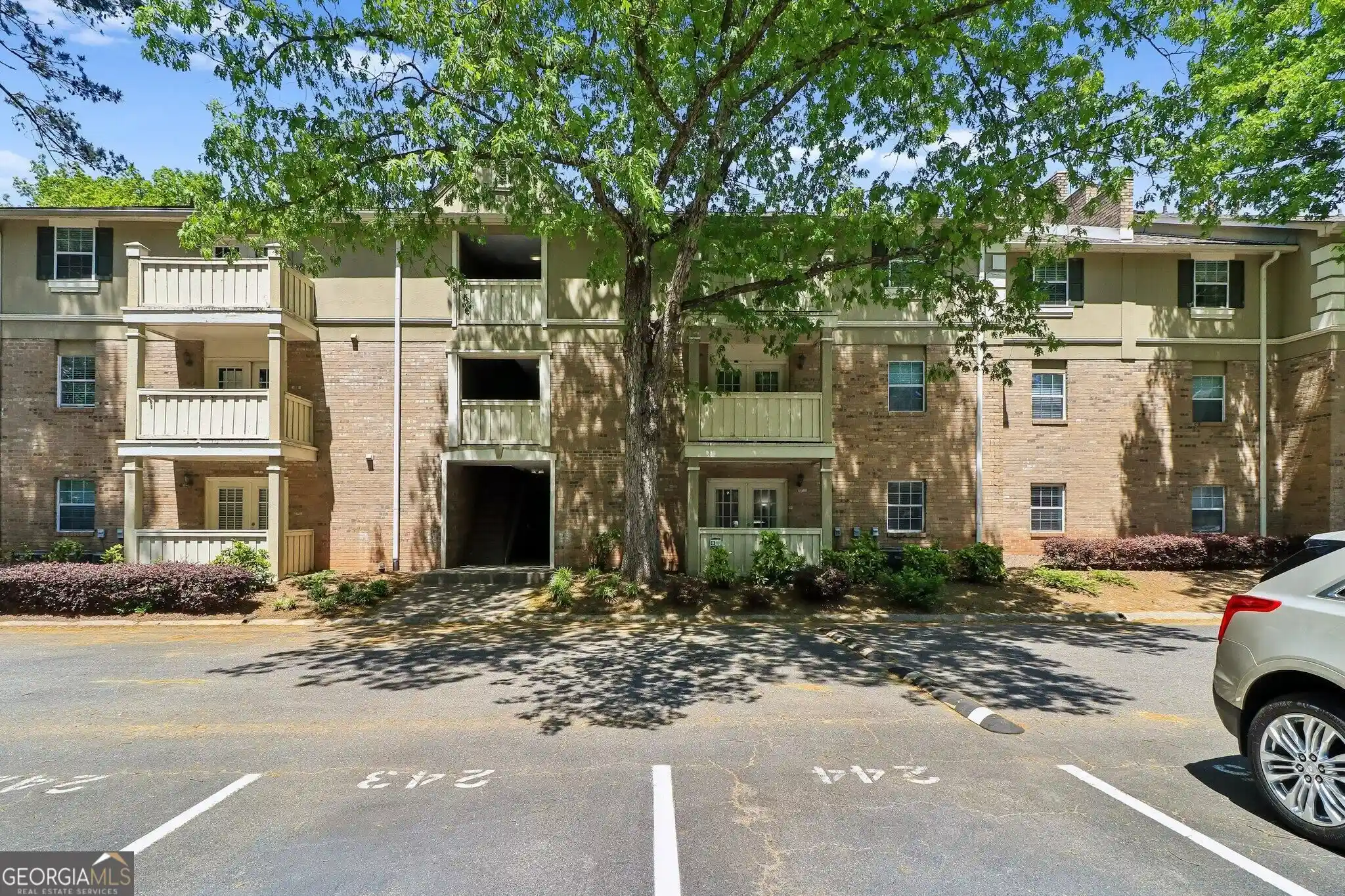 Photo 1 of Condo for sale at 6900 Roswell Rd #Q29, Atlanta, GA 30328 | MLS# 10739457 | Listing updated on 2026-10-15