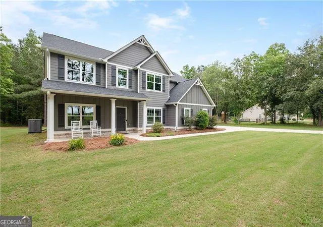 Photo 4 of Sale Pending at 719 Fairview Rd, Brooks, GA 30205 | MLS# 10763632 | Listing updated on 2026-09-12