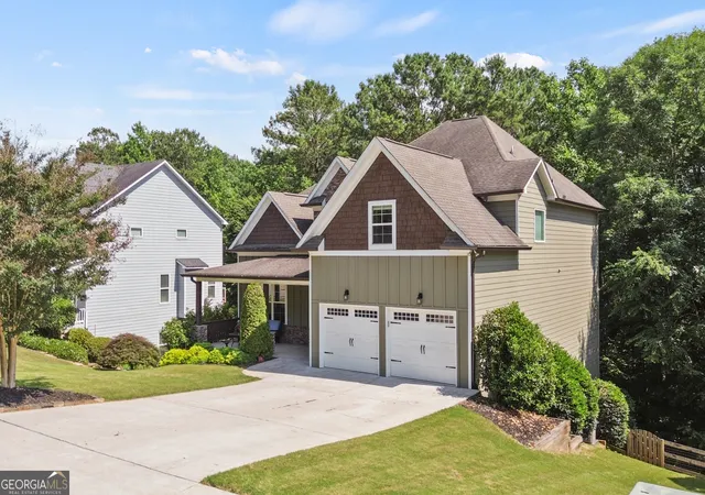 2nd image of 1125 Blankets Creek Dr, Canton, GA 30114 | MLS# 10782544