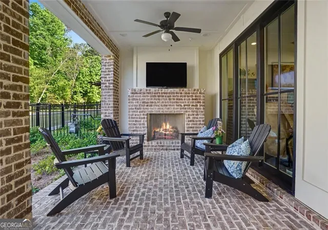 Photo 3 of Townhouse for sale at 425 Olmstead Way, Alpharetta, GA 30022 | MLS# 10739584 | Listing updated on 2026-09-10