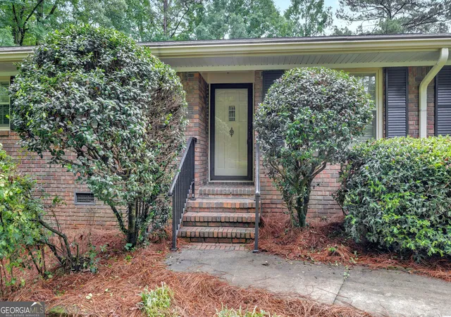 Homes for sale in Fayetteville, GA | 250 Country Lane Rd, Fayetteville, GA 30214 | MLS# 10774867