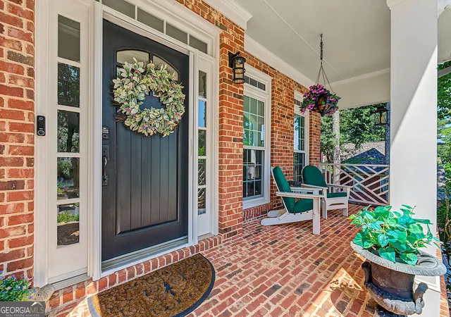 Photo 3 of Single family home for sale at 106 Fairway Overlook, Woodstock, GA 30188 | MLS# 10832002 | Listing updated on 2026-09-19