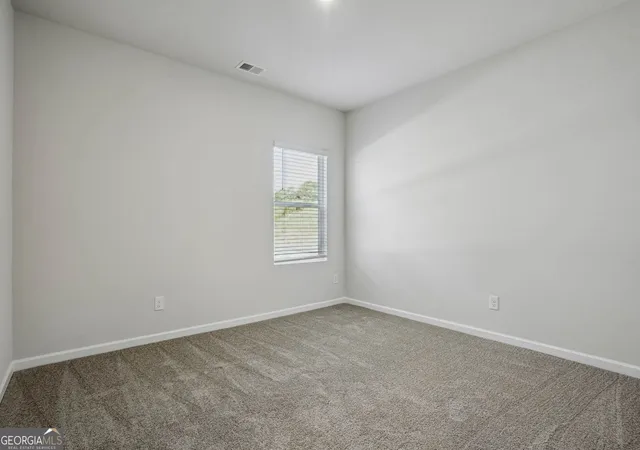 Photo 4 of Single family home for sale at 140 Orwell Dr, Social Circle, GA 30025 | MLS# 10819643 | Listing updated on 2026-10-04