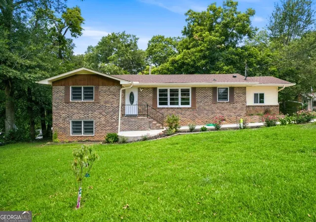 1st image of 410 Jordan St, Royston, GA 30662 | MLS# 10819920